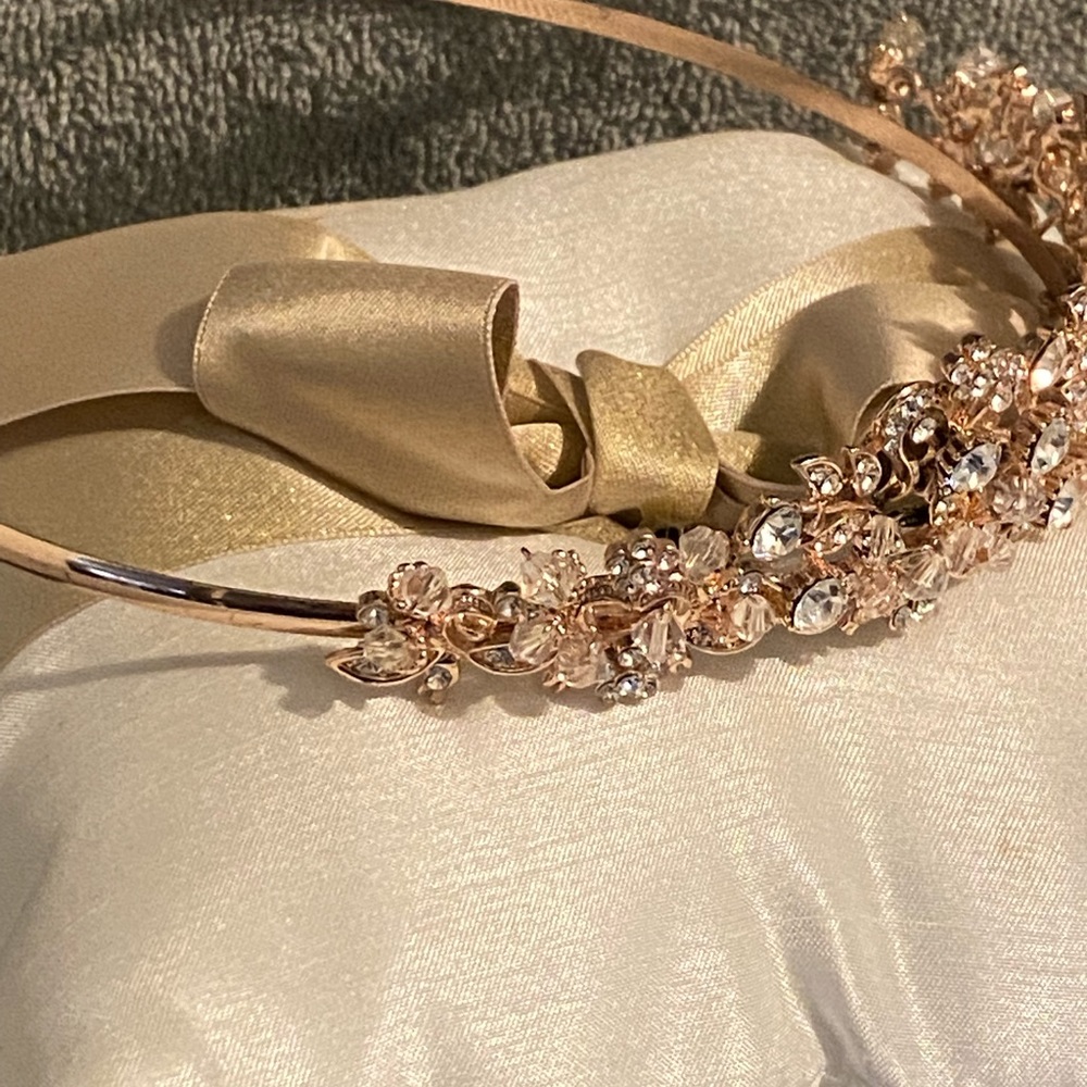 Tiara - Picture 2 of 5